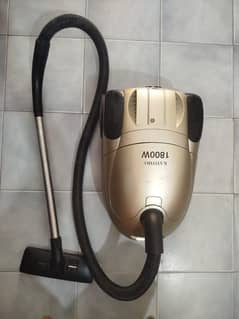 Katomo Japni Vacuum cleaner 1800watts