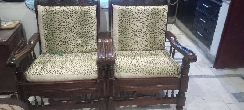 wooden 5 seater sofa set 0