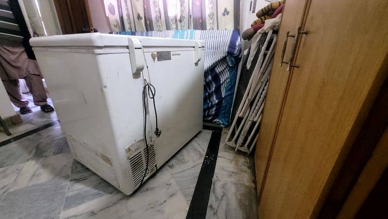 haeir deep freezer 1