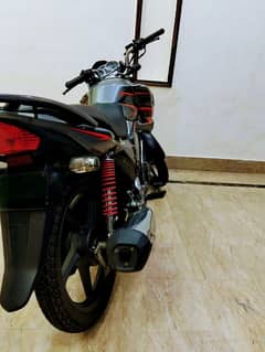 Honda 150,,,, model 2021,,,,, 25000 Chali hai all most