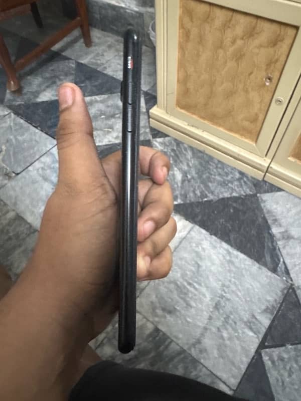 iPhone 7 plus pta 128 gb 2