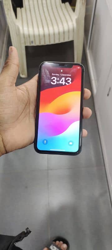 Iphone 11  ( FU ).     64 GB 1