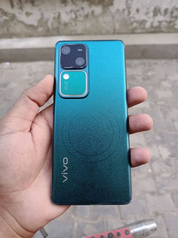 vivo V30 for sale 10/10 condition 0