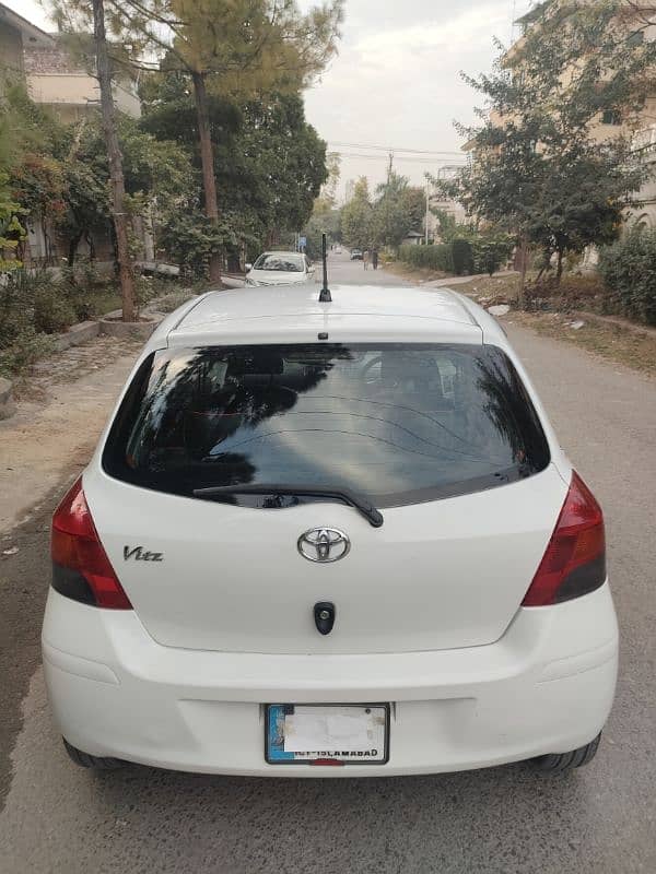 Toyota Vitz 2010 7