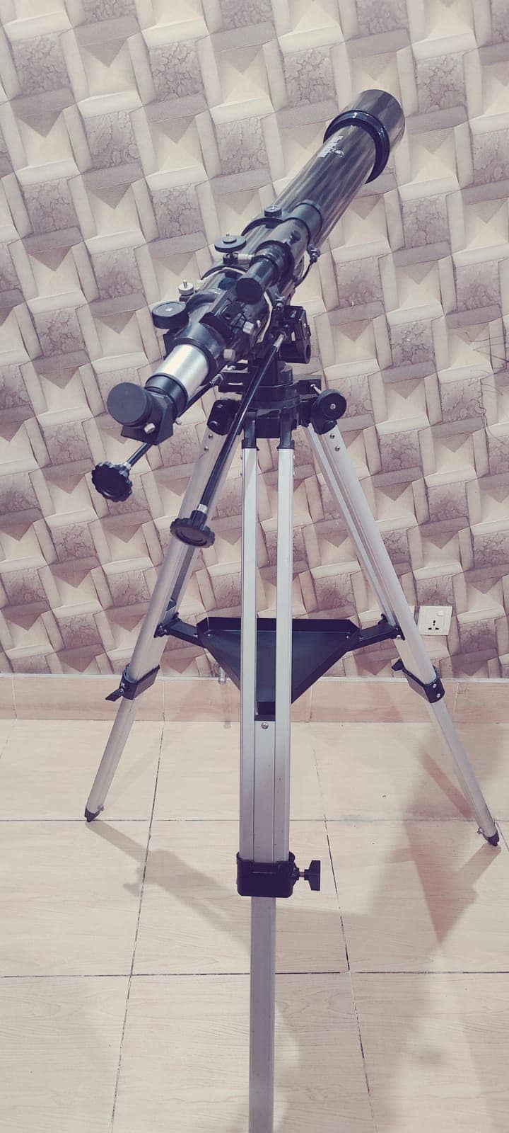 Telescope Skywatcher 90/900 EvoStar AZ-3 (Almost New) 1