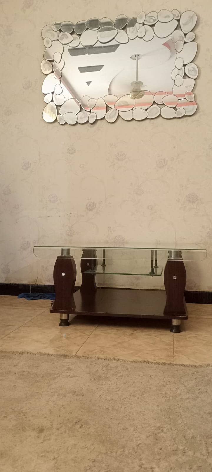 Center table, Corner & Antique Wall Mounted Mirror 0