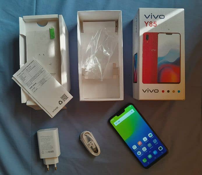 mobile vivo y85 + 4/64GB + complete box 2