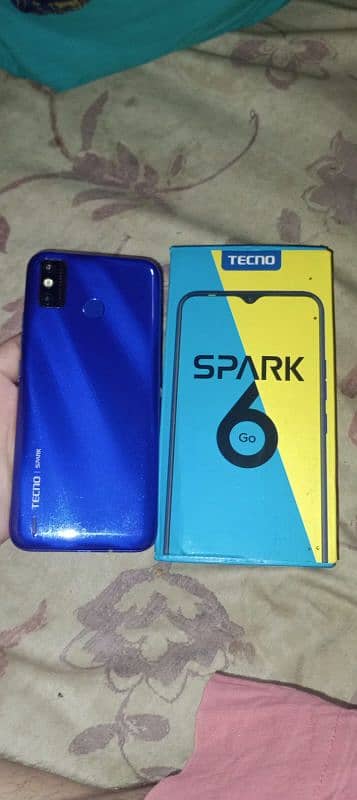 Want to sell Tecno spark 6 go 2/32 2