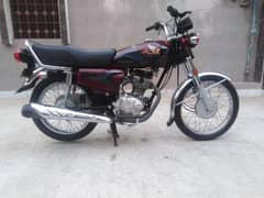 Honda 125cc red colour totally scratchless bike 0300-6612088