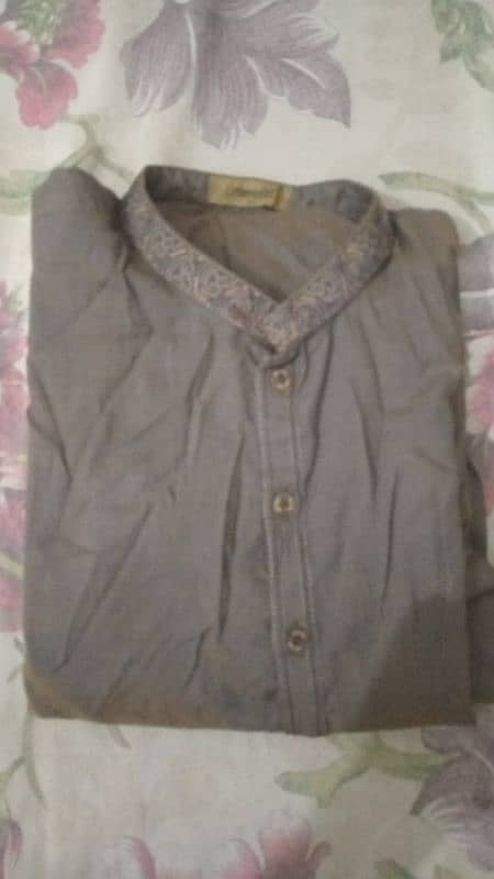 used kurta price:400 rs 2