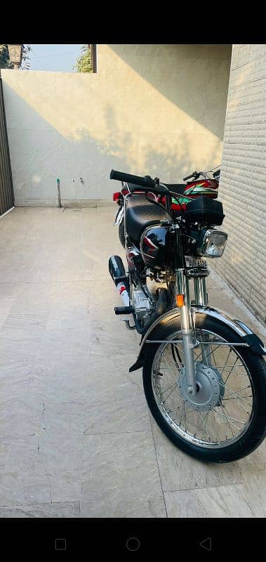 2024 Modal hounda cg 125 just used 2957 km looking like new 4