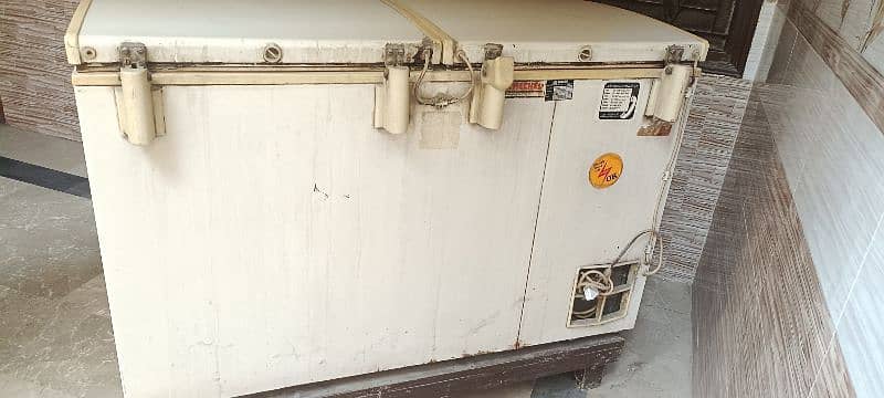 Deep freezer 2 door waves company 3