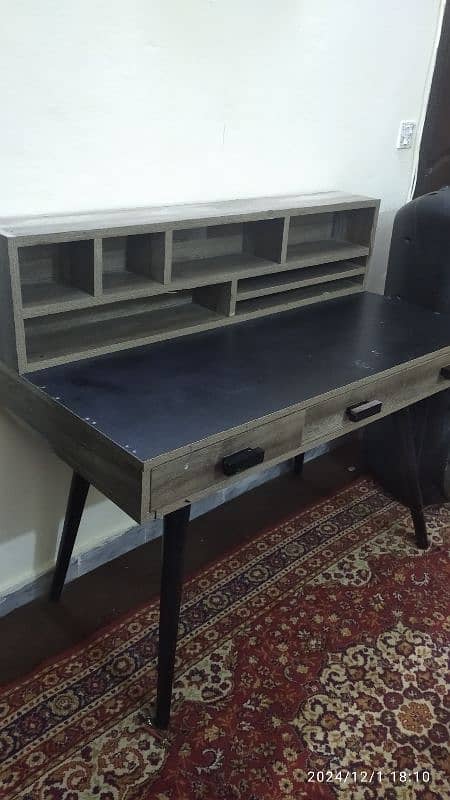 Wooden Study Table | Condition 10/8 0