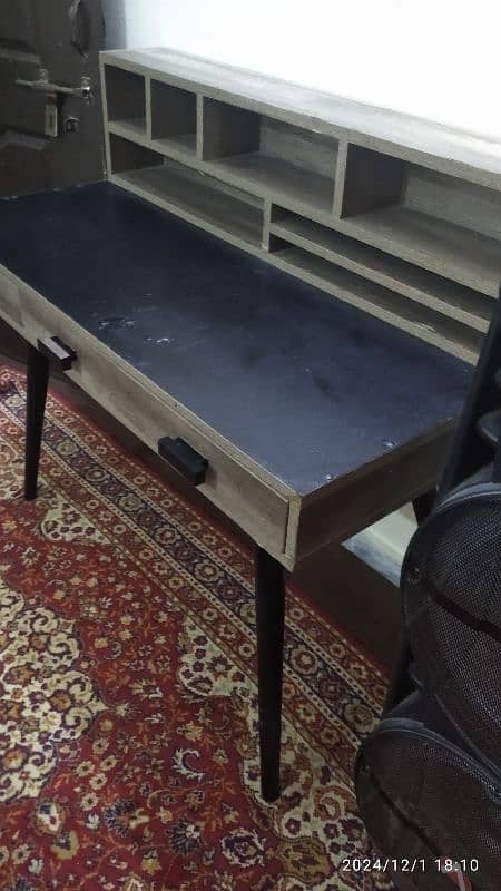 Wooden Study Table | Condition 10/8 1