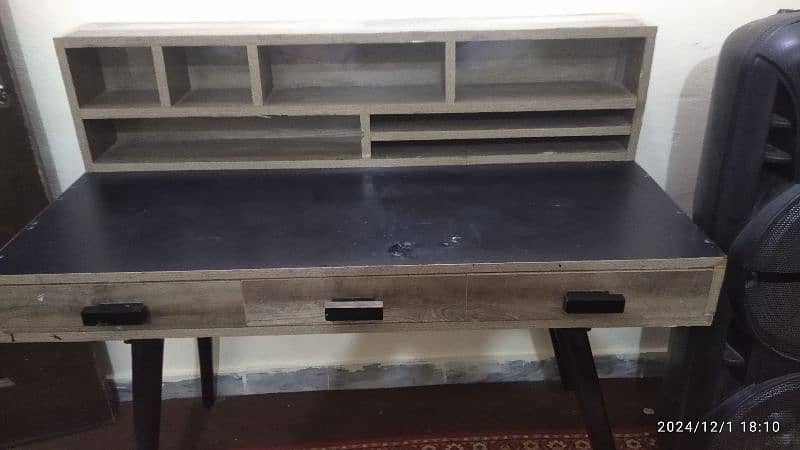 Wooden Study Table | Condition 10/8 2