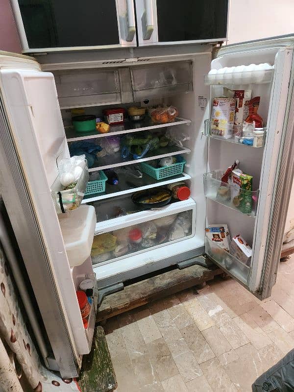 Hitachi 4 Door fridge 2