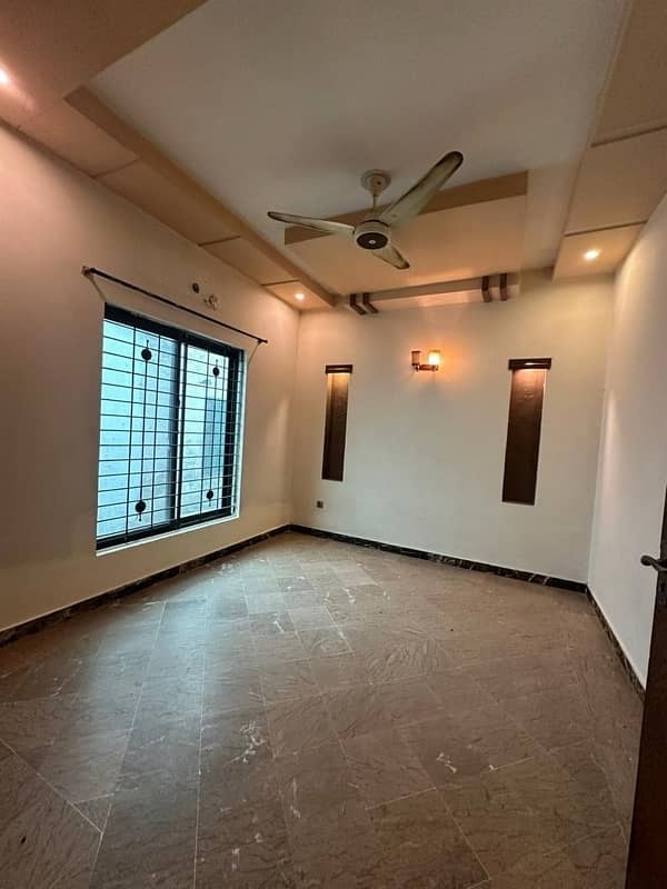 5 Marla upper portion available for rent pak Arab society 7