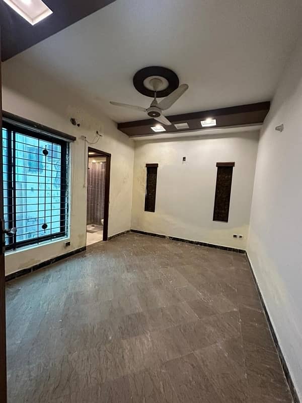 5 Marla upper portion available for rent pak Arab society 8