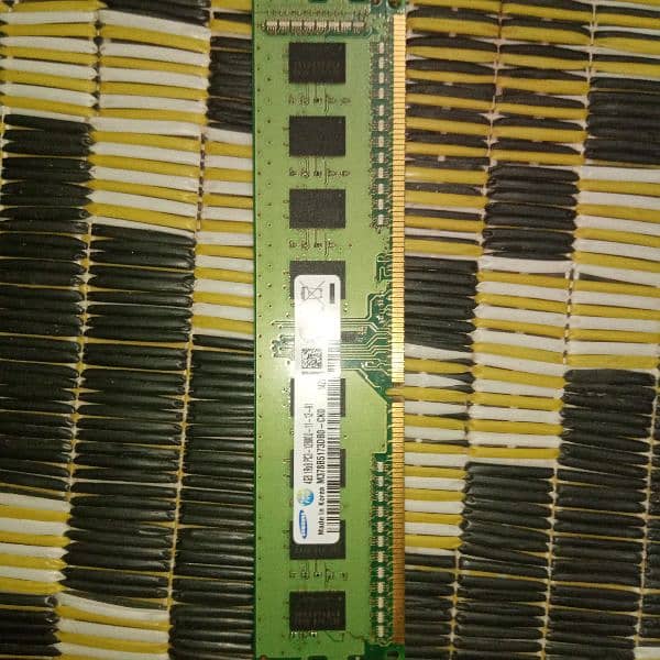 4gb ddr3 ram for sale fresh piece 100% working guaranted deliverable 0