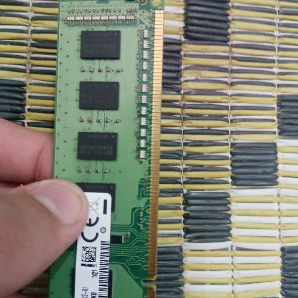 4gb ddr3 ram for sale fresh piece 100% working guaranted deliverable 4