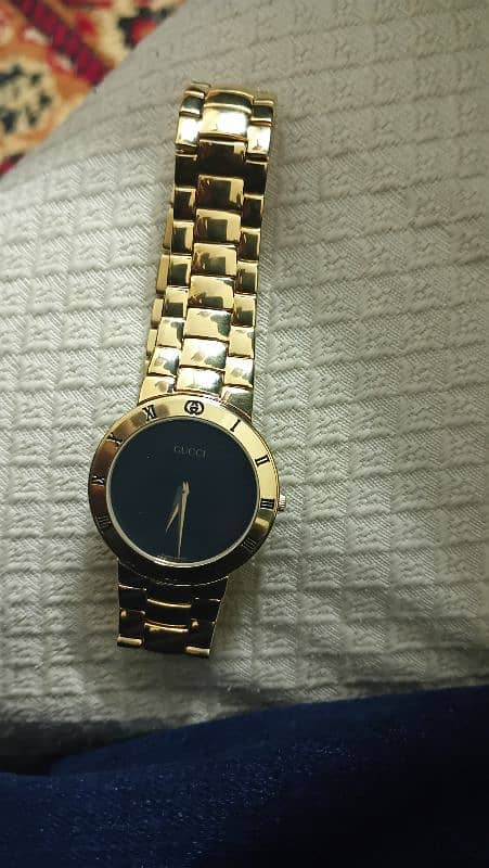 Imported original GUCCI ladies Watch model No. 3300 2 M 10