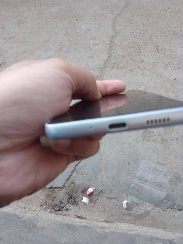 Samsung A33 6 /128 non PTA 1