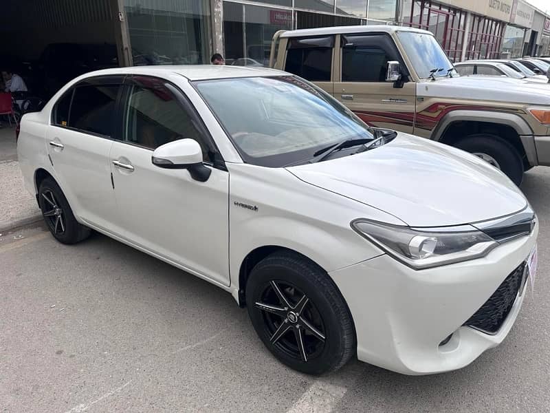 Toyota Corolla Axio G 2015 5