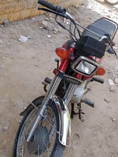 UD 125 engine or body ma koi Kam nh ha