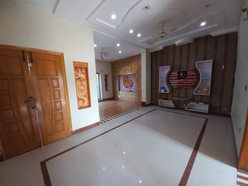 5 Marla Like New House Available For Rent In Bahria Town Lahore. 14