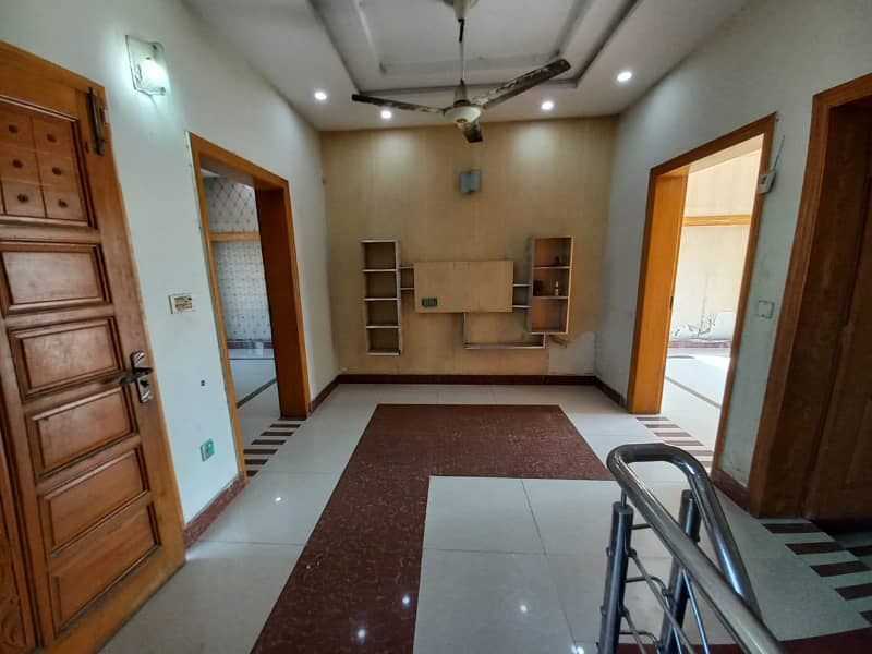 5 Marla Like New House Available For Rent In Bahria Town Lahore. 16