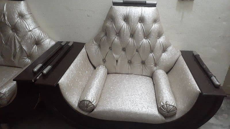 5 seater sofa 3