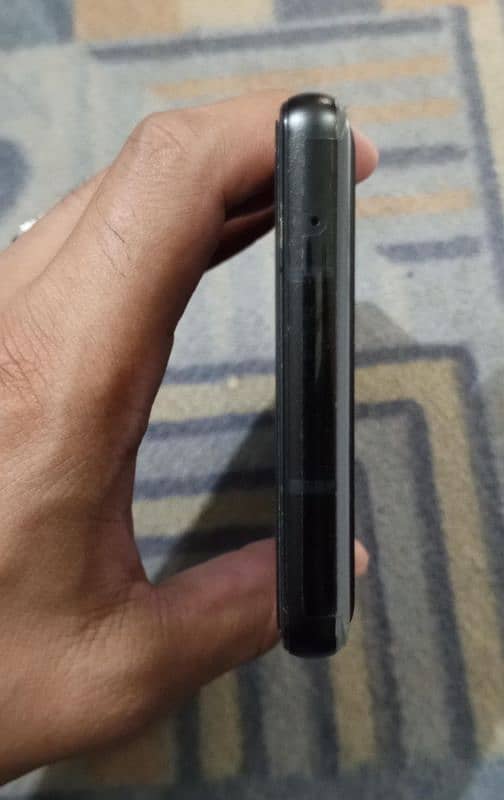 Google pixel 6A (JUST LIKE NEW) 11