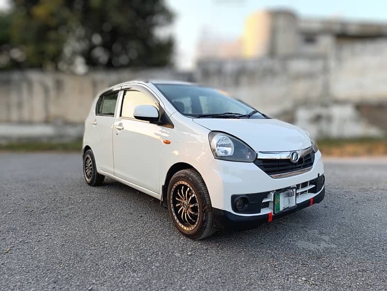 Daihatsu Mira 2014 4