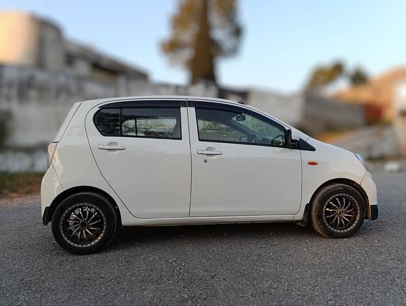 Daihatsu Mira 2014 5