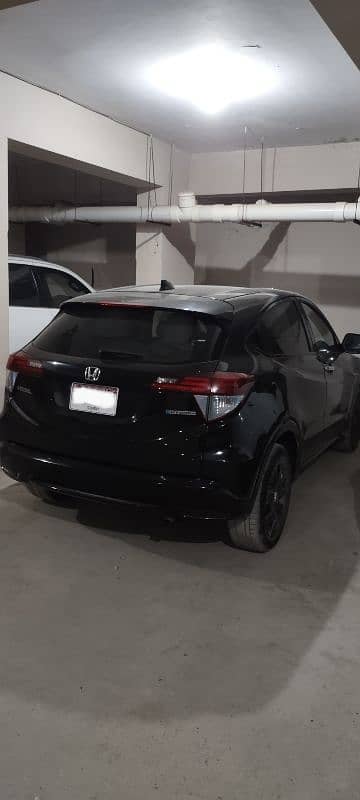 Honda Vezel 2014 X VIP condition urgent Sale /0333/2211/22/9 4