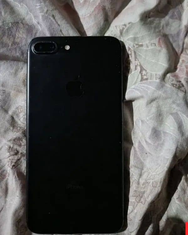 I phone 7plus 32 gb pta ha halth100 all ok ha 1