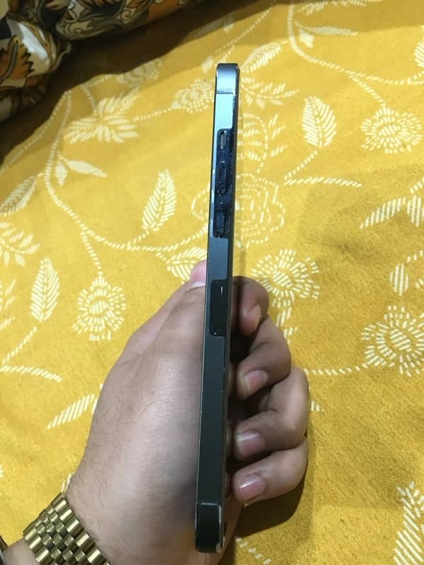 Iphone 12 Pro max 256 gb Pta approved 4