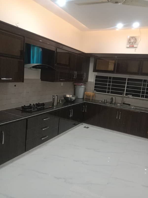 1 KANAL UPPER PORTION FOR RENT NO GAS 9