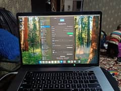 MacBook pro Core i9 32/512