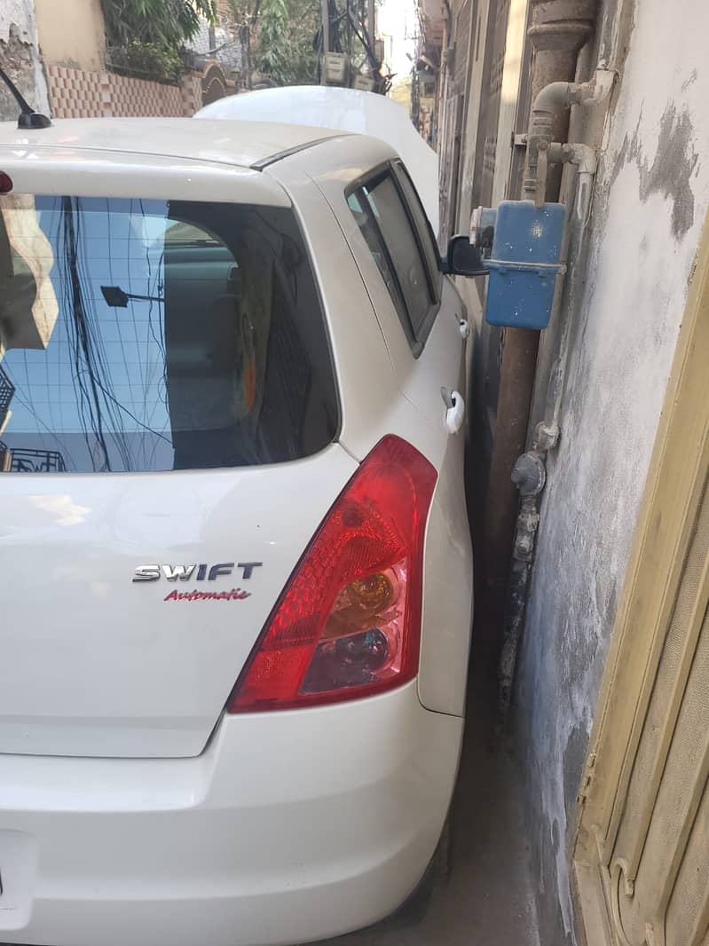 Suzuki Swift 2015 model for sale white colour 2