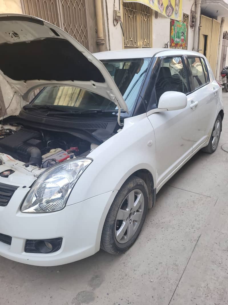 Suzuki Swift 2015 model for sale white colour 6