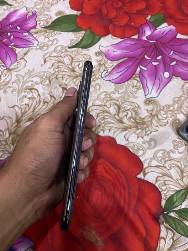 iPhone 11 Pro Max 265GB jv 0