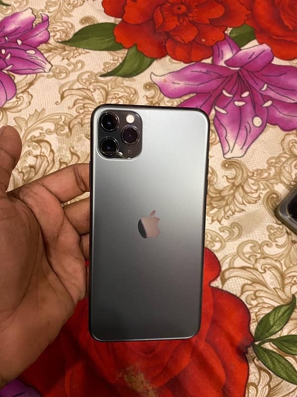 iPhone 11 Pro Max 265GB jv 1