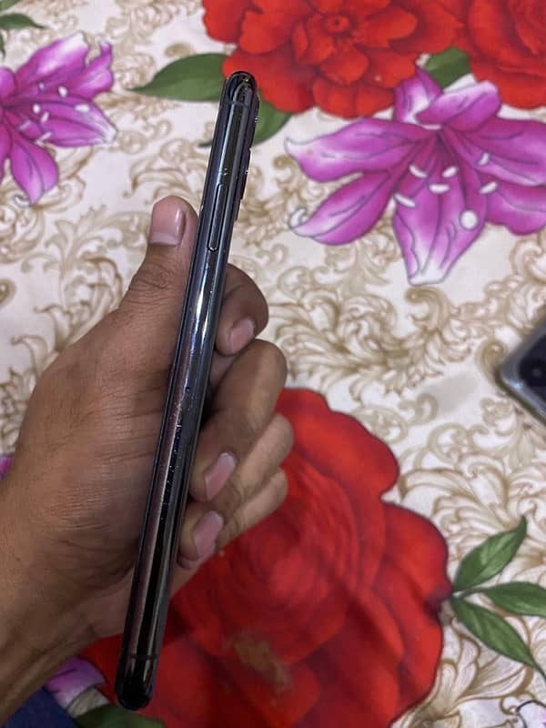 iPhone 11 Pro Max 265GB jv 2