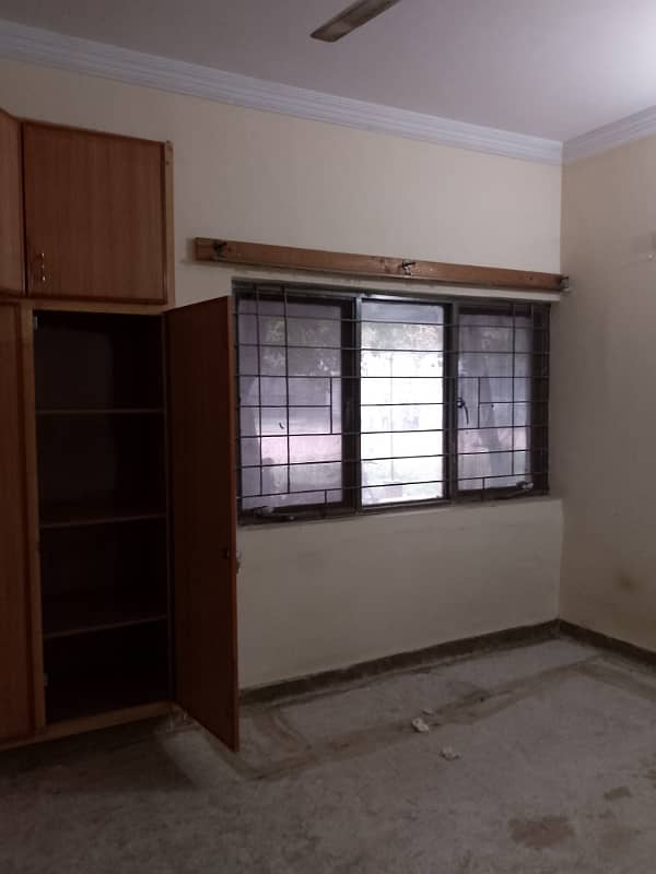 G 11 4 D type housing foundation apartment available for rent on ground floor for family 4