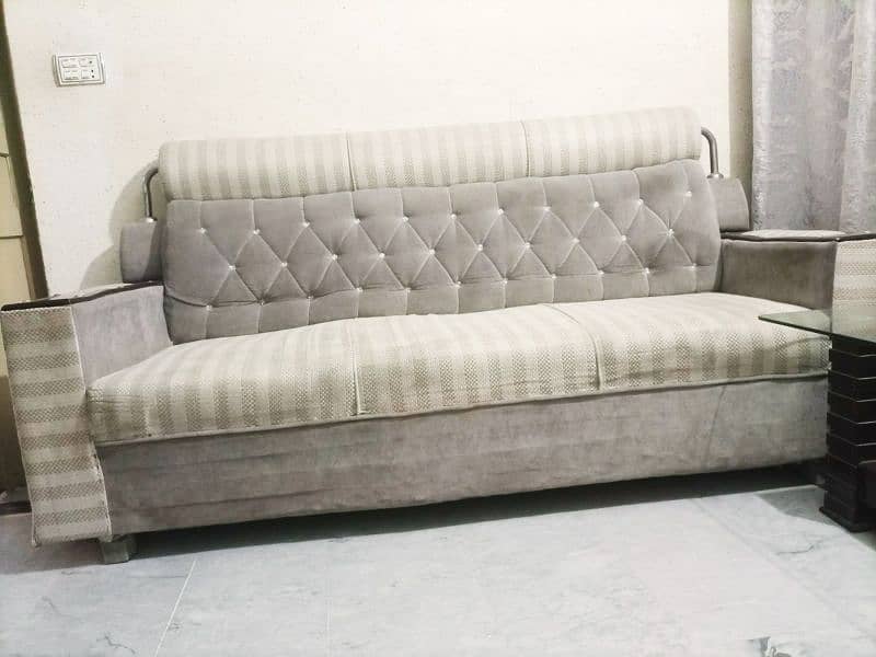 Sofa Set 5 seaters 2