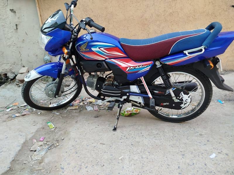 Honda pridor 6 months used 4978 drive lush condition 2