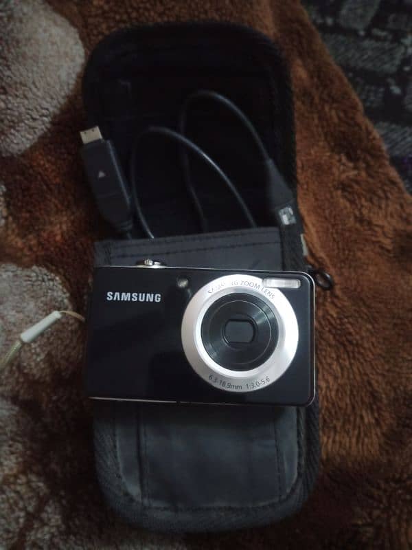 digital camera 6