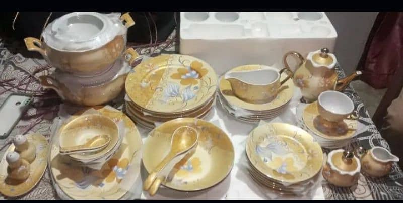 urgent sale Marble Dinner set box pack hai 0