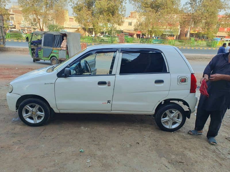 Suzuki Alto 2011 6